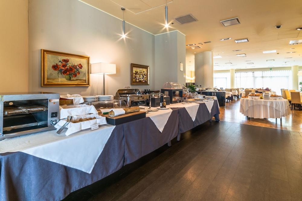 Grand Mattei Hotel 4*